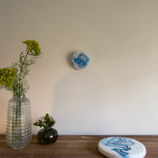 Rond schilderij van wol - Roots Blauw Klein