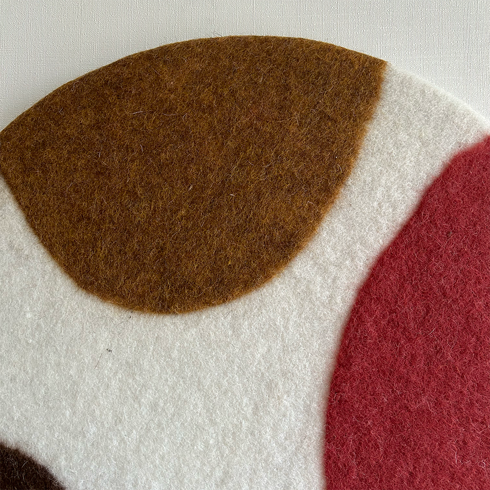 Nieuw! Rond schilderij van wol - Leafs